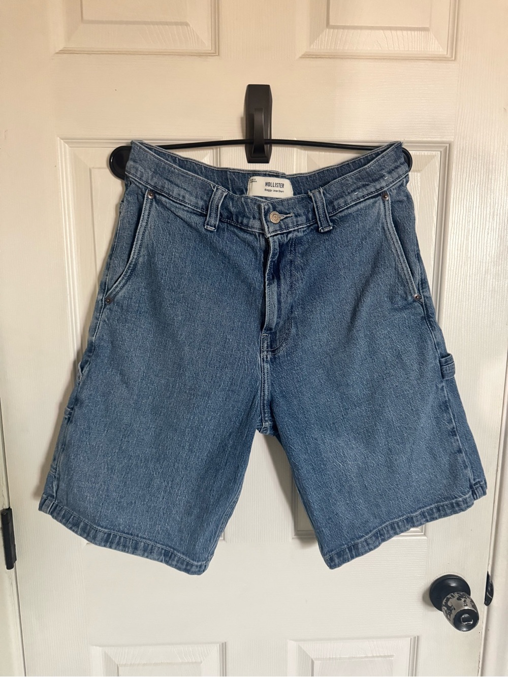 Hollister Men's Medium Blue Denim baggy Shorts